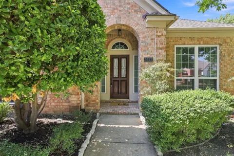 3617 Mackenzie Lane