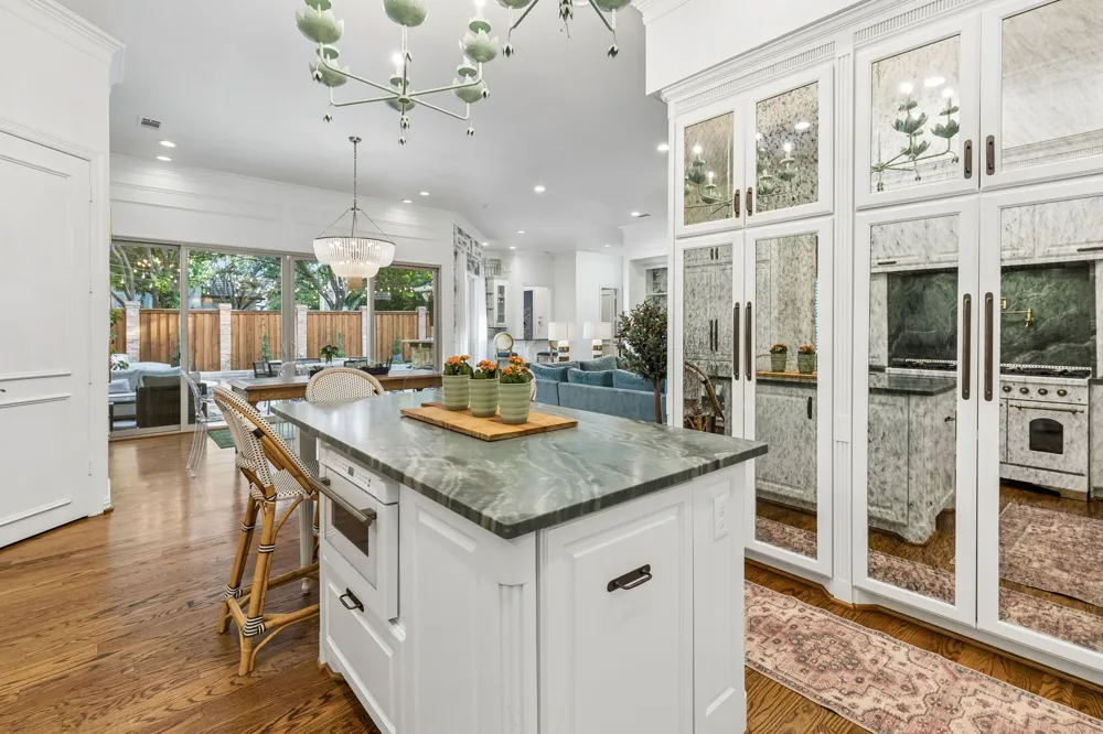 1401 Eastwick Lane Plano, TX 75093