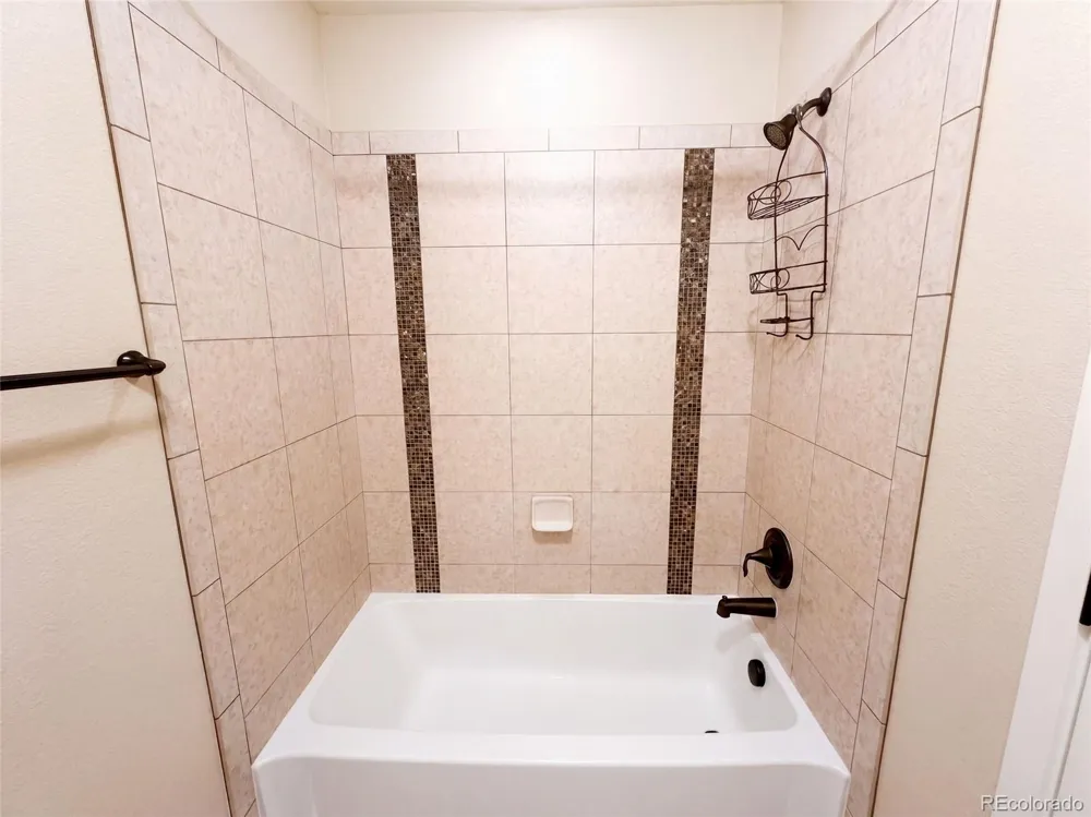 14928 Nighthawk Lane Broomfield, CO 80023