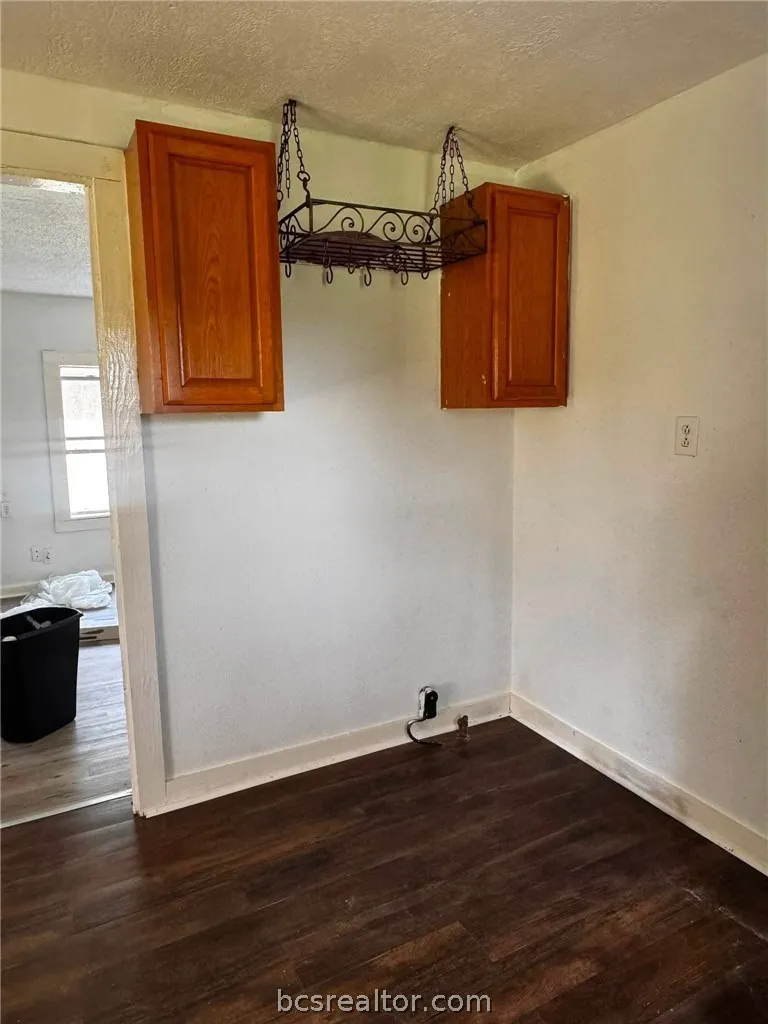 10136 County Road 334 Navasota, TX 77868