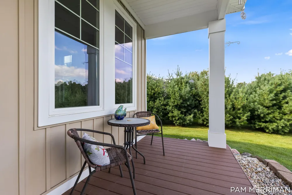21899 Hilltop Circle Stanwood, MI 49346