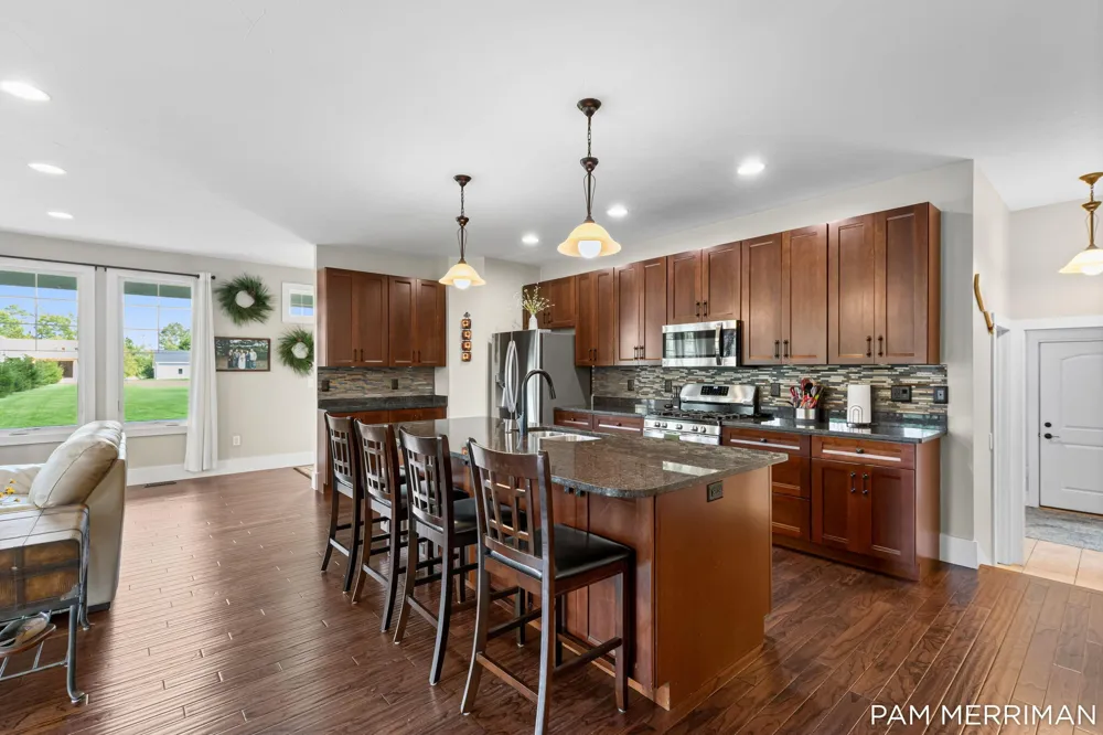 21899 Hilltop Circle Stanwood, MI 49346