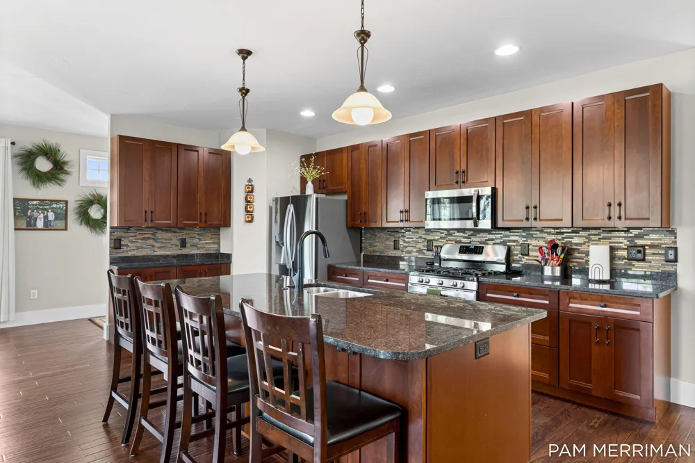 21899 Hilltop Circle Stanwood, MI 49346