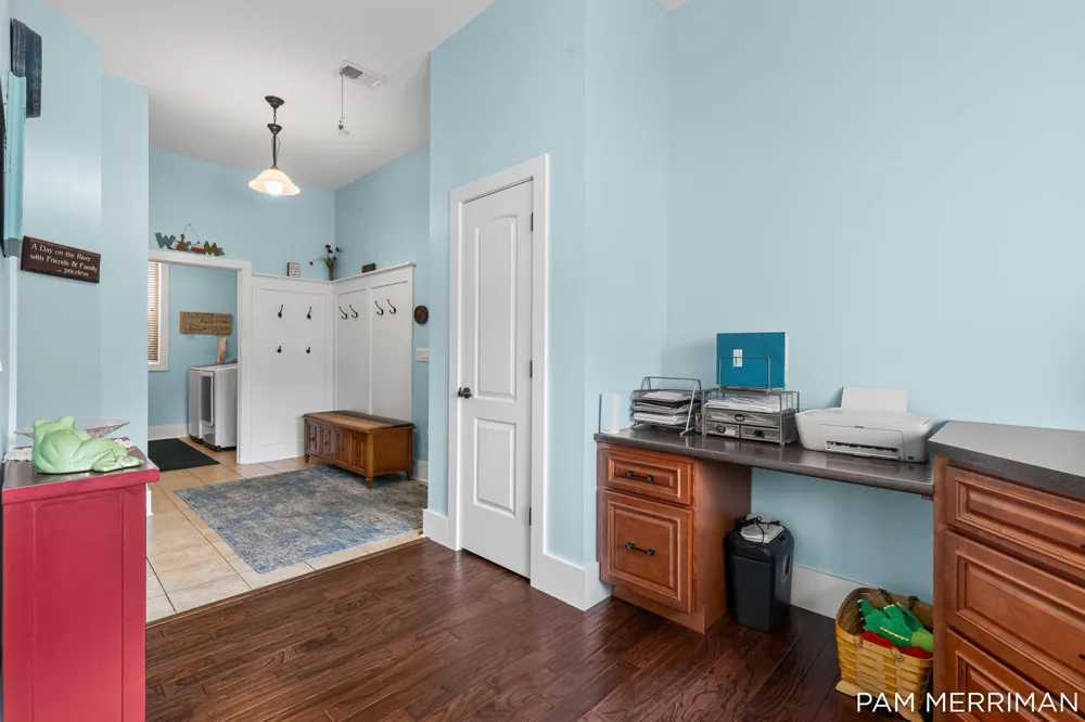 21899 Hilltop Circle Stanwood, MI 49346