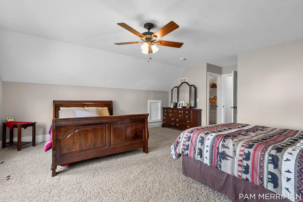 21899 Hilltop Circle Stanwood, MI 49346