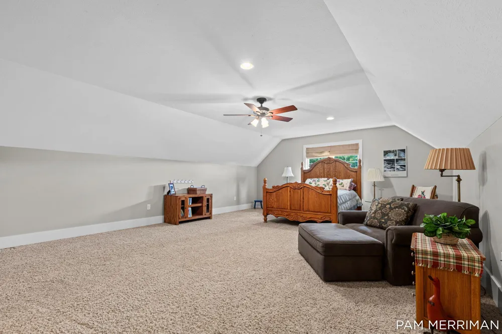 21899 Hilltop Circle Stanwood, MI 49346