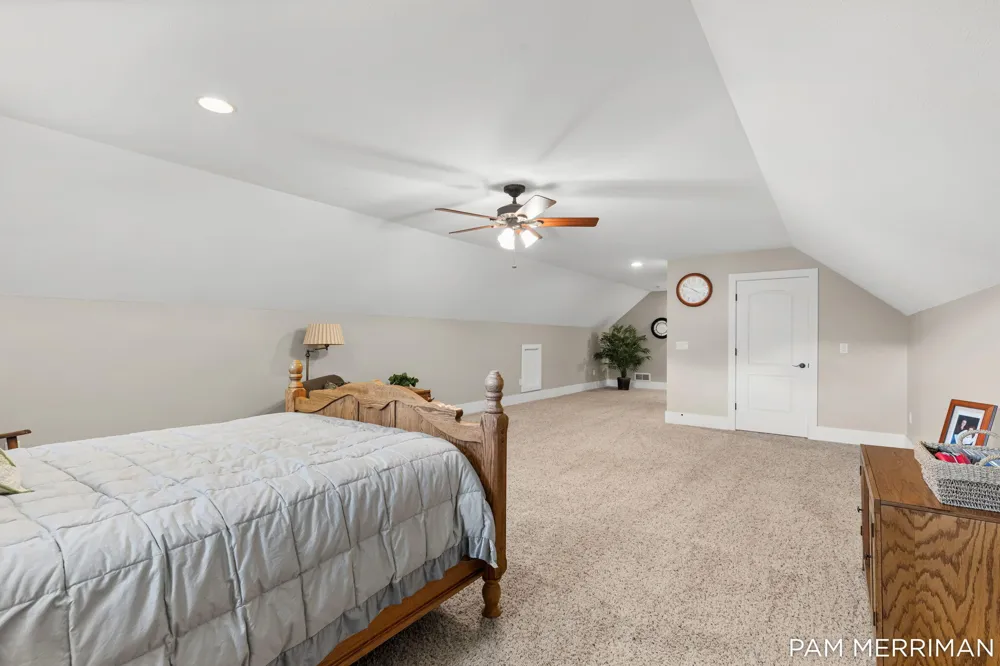 21899 Hilltop Circle Stanwood, MI 49346