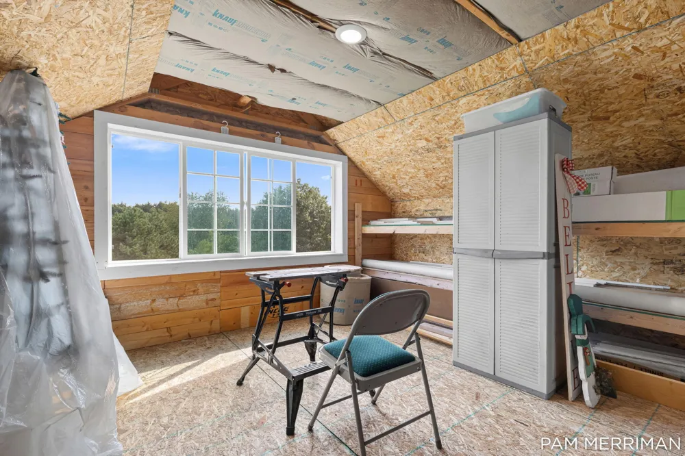 21899 Hilltop Circle Stanwood, MI 49346