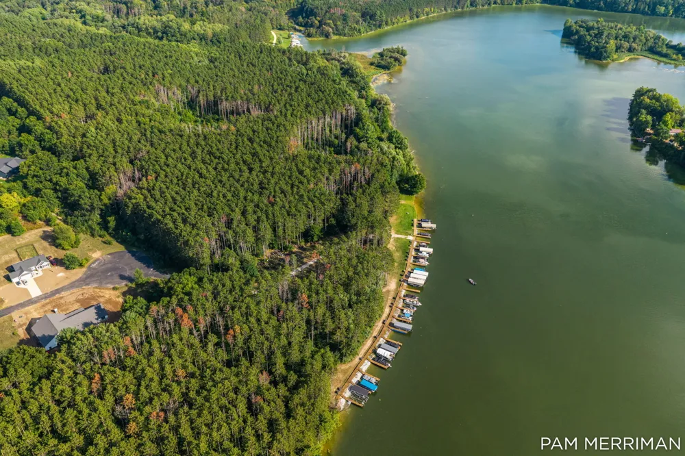 21899 Hilltop Circle Stanwood, MI 49346