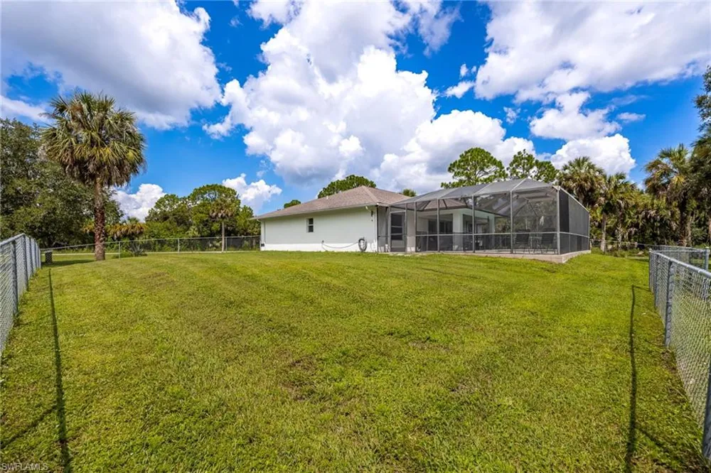570 22nd Street NE Naples, FL 34120
