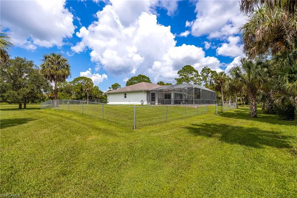 570 22nd Street NE Naples, FL 34120