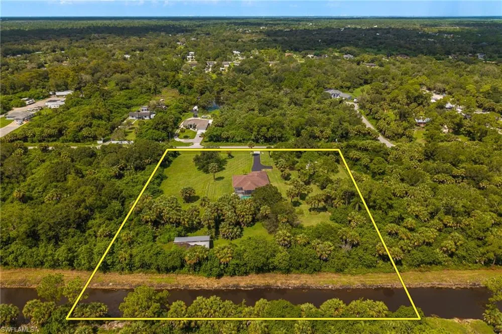 570 22nd Street NE Naples, FL 34120