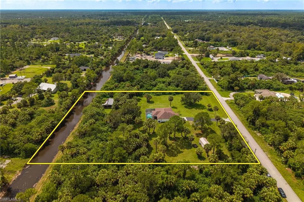 570 22nd Street NE Naples, FL 34120