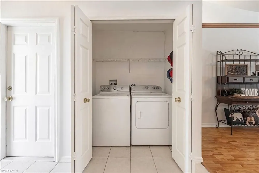 570 22nd Street NE Naples, FL 34120
