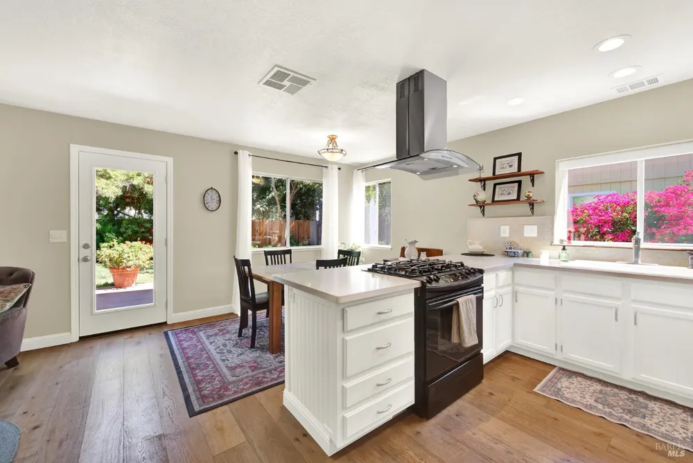 443 Yale Avenue Vacaville, CA 95687