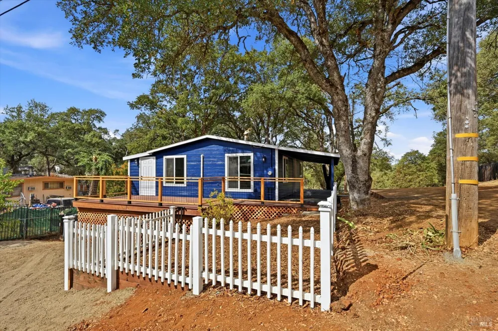 4275 Cedar Avenue Clearlake, CA 95422