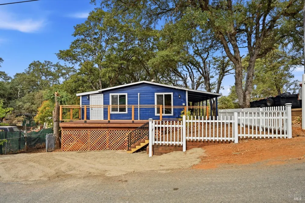 4275 Cedar Avenue Clearlake, CA 95422