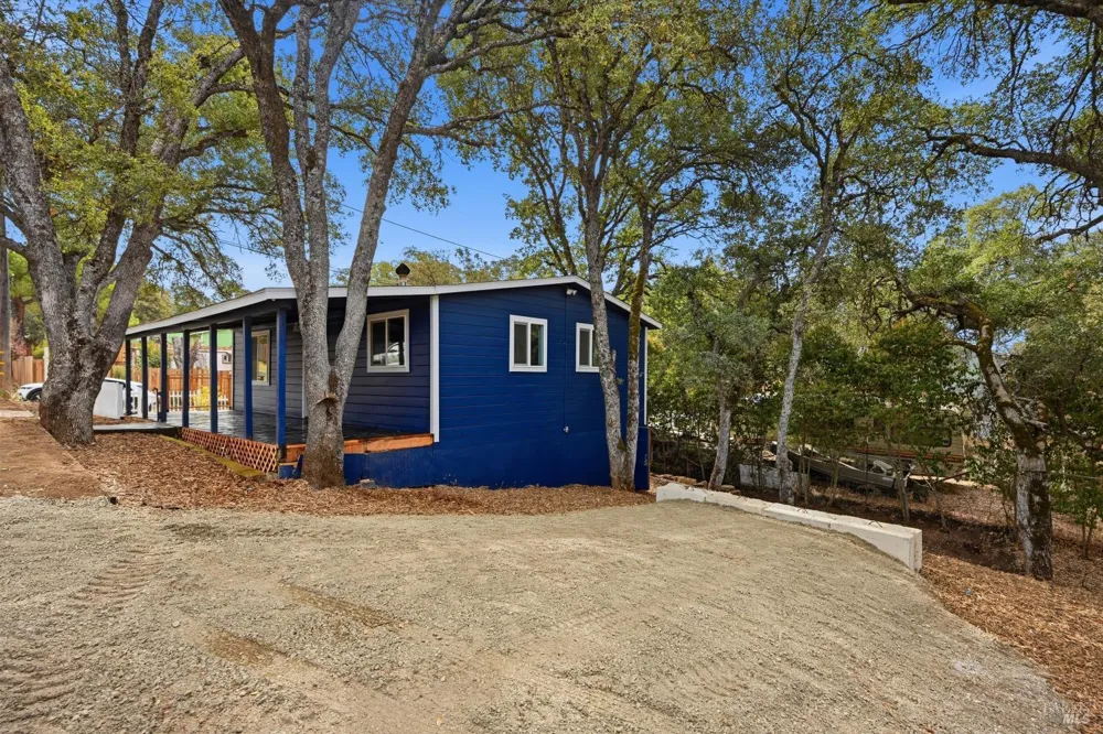 4275 Cedar Avenue Clearlake, CA 95422