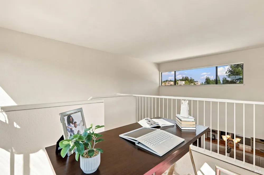 655 Via Casitas Greenbrae, CA 94904