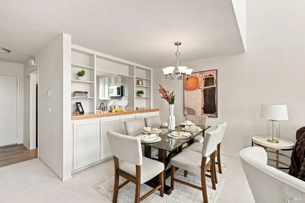 655 Via Casitas Greenbrae, CA 94904