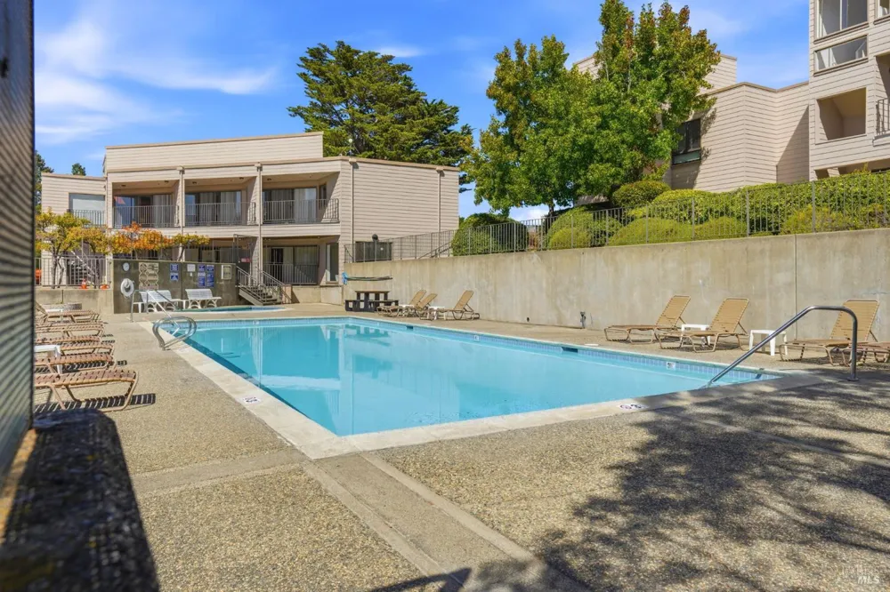 655 Via Casitas Greenbrae, CA 94904