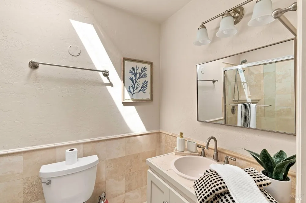 655 Via Casitas Greenbrae, CA 94904