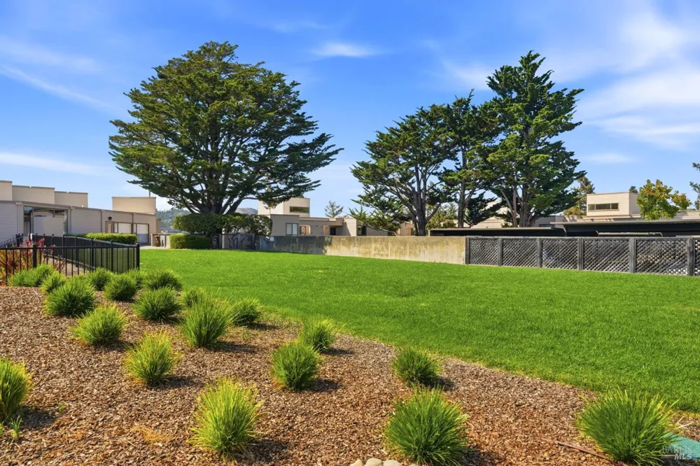655 Via Casitas Greenbrae, CA 94904