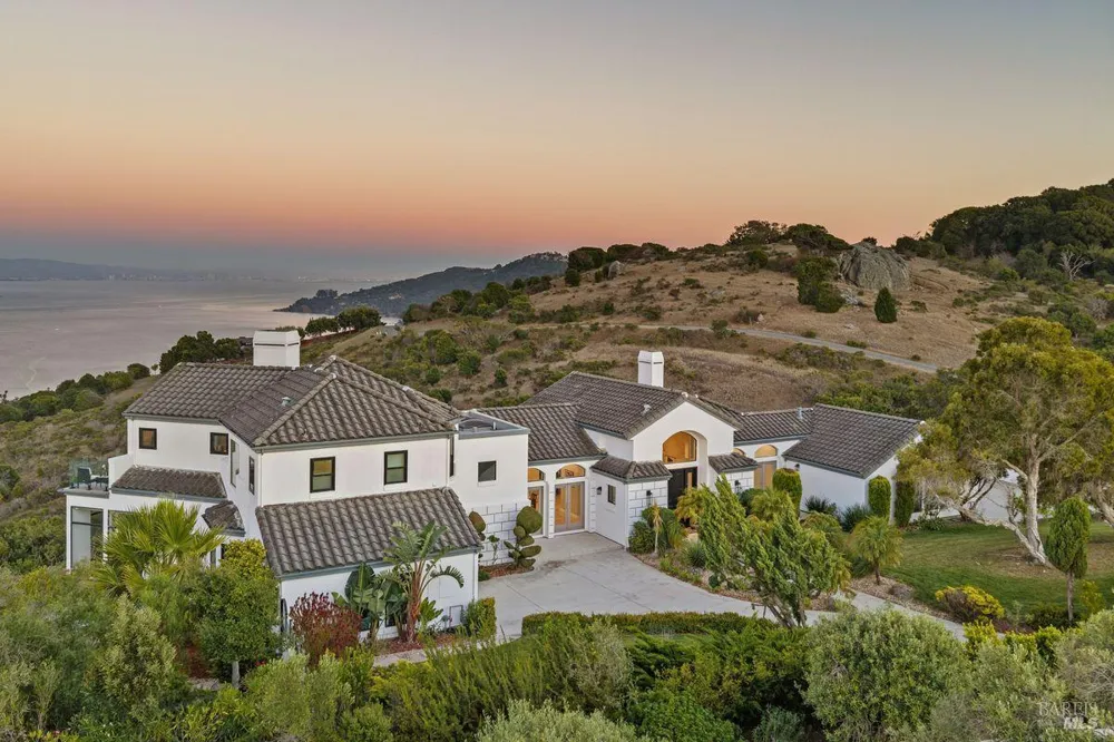 207 Taylor Road Tiburon, CA 94920