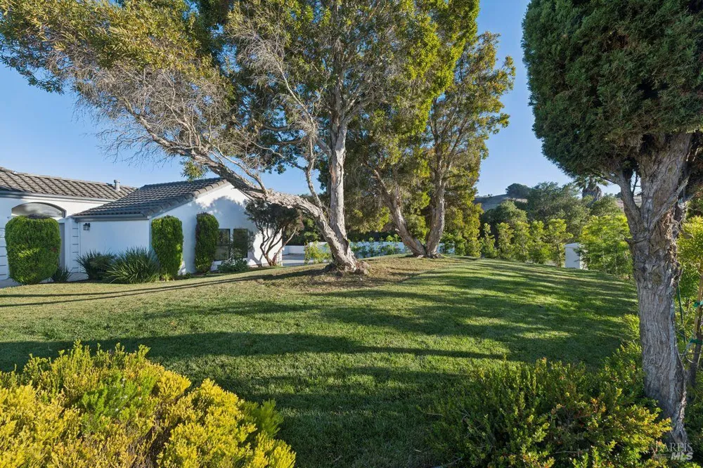 207 Taylor Road Tiburon, CA 94920