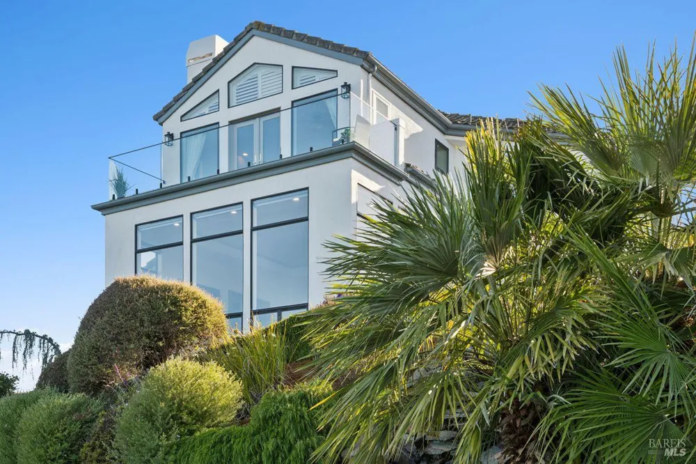 207 Taylor Road Tiburon, CA 94920