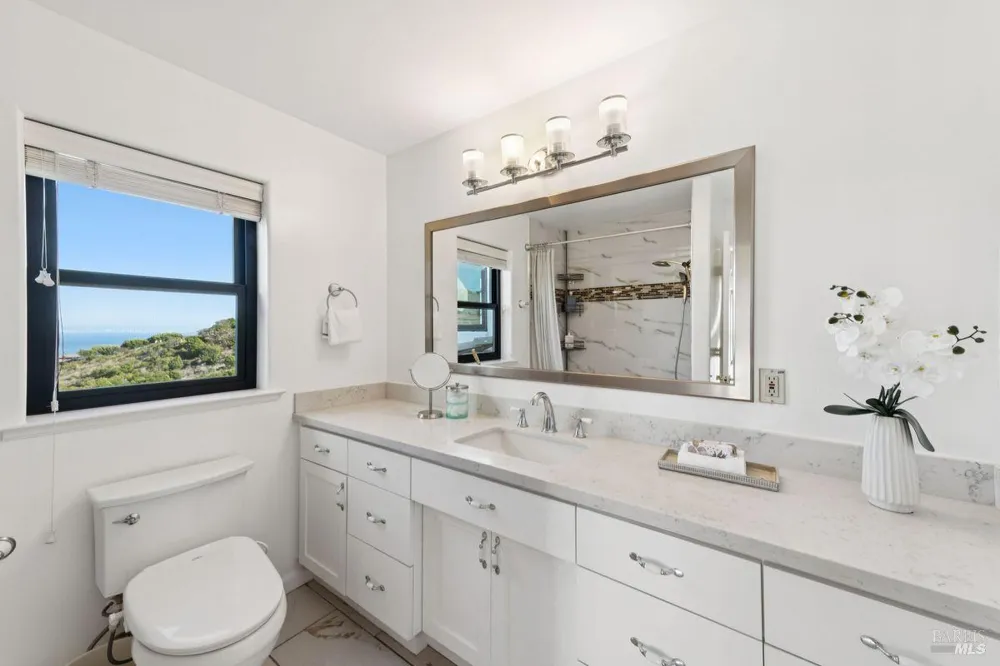 207 Taylor Road Tiburon, CA 94920