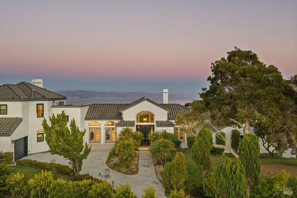 207 Taylor Road Tiburon, CA 94920