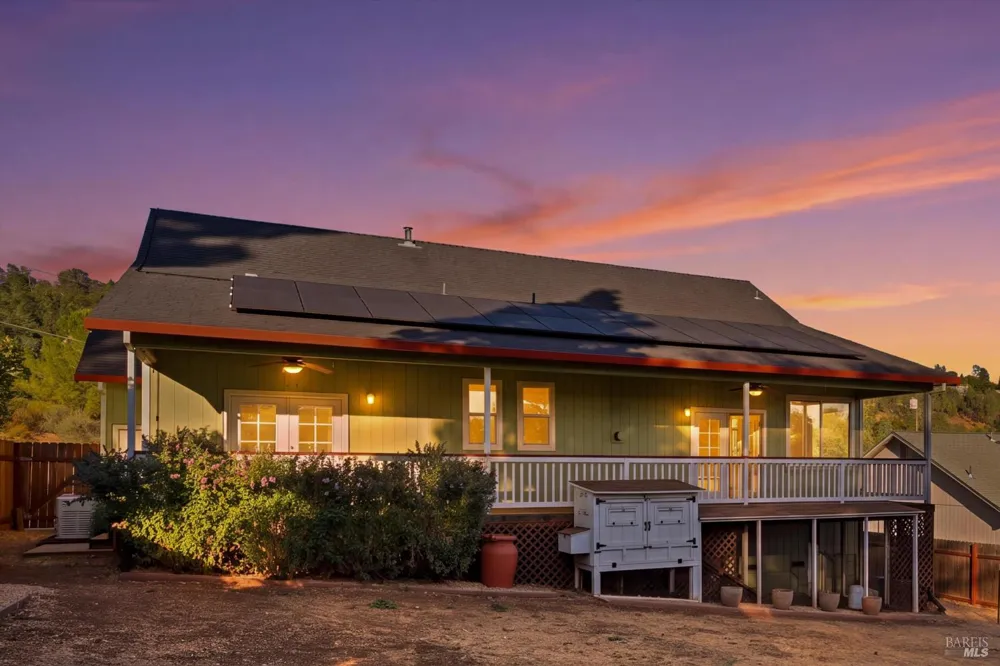 17265 Brookfield Road Hidden Valley Lake, CA 95467