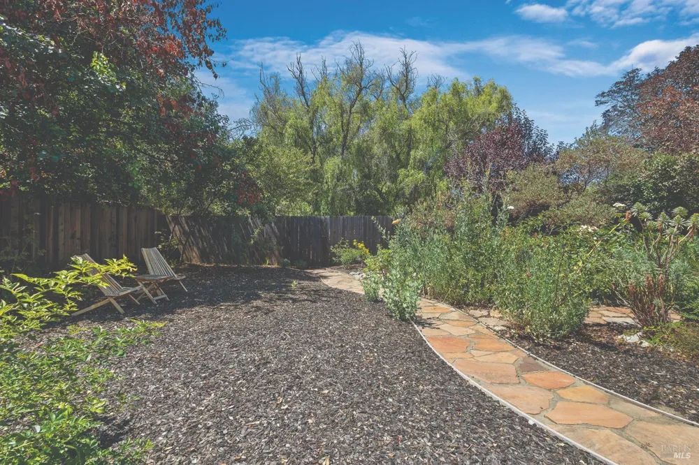 1645 Terrace Way Santa Rosa, CA 95404