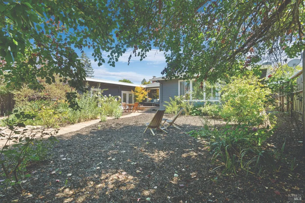 1645 Terrace Way Santa Rosa, CA 95404
