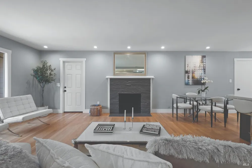1645 Terrace Way Santa Rosa, CA 95404