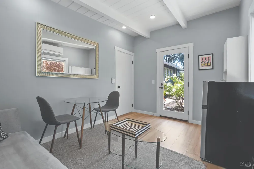1645 Terrace Way Santa Rosa, CA 95404