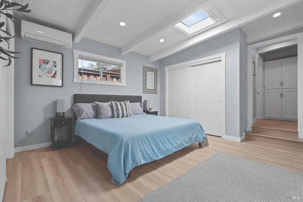 1645 Terrace Way Santa Rosa, CA 95404