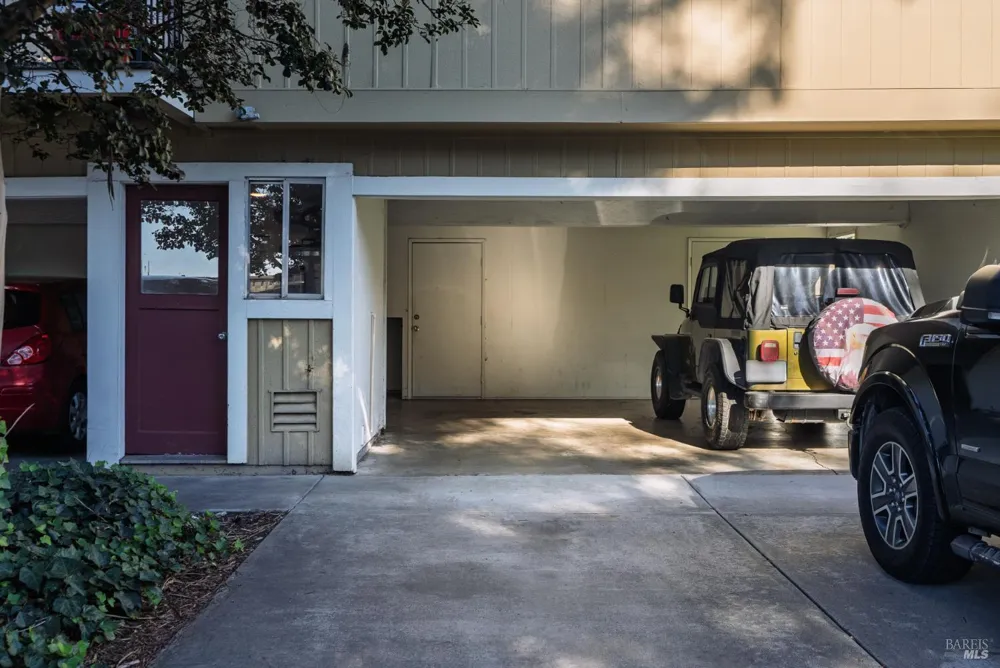 2515 Coffey Lane Santa Rosa, CA 95403