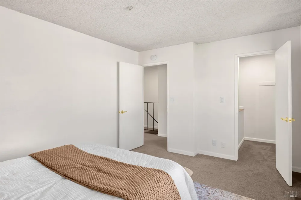 2515 Coffey Lane Santa Rosa, CA 95403