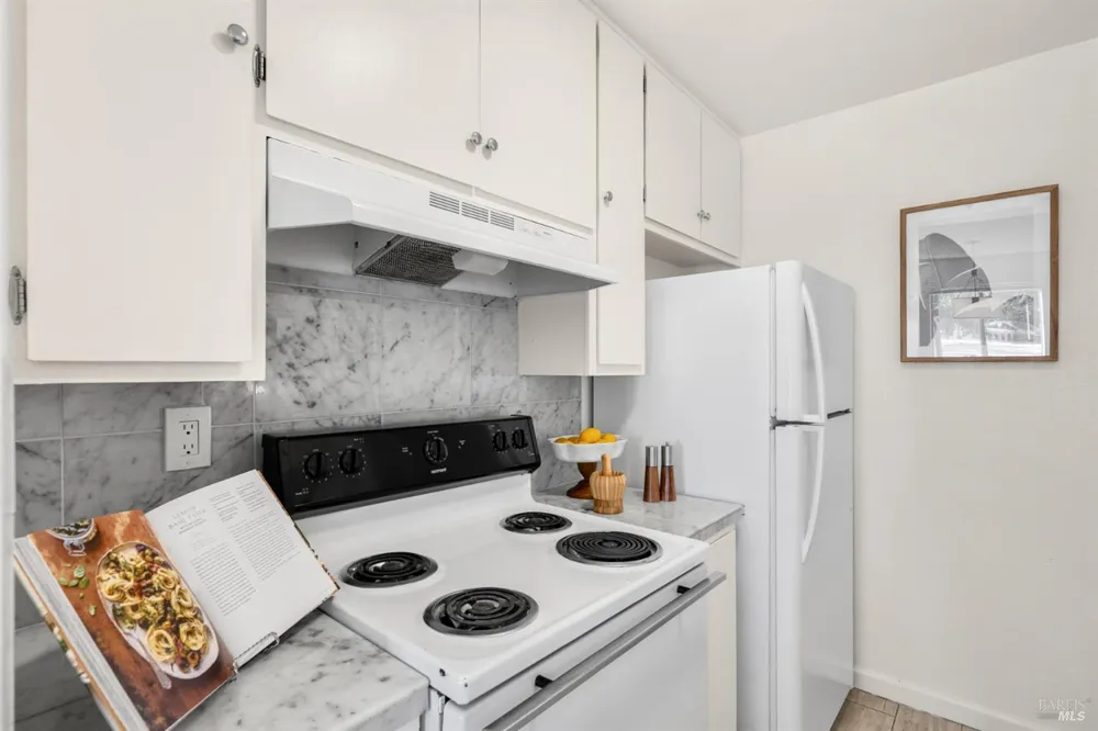 2515 Coffey Lane Santa Rosa, CA 95403