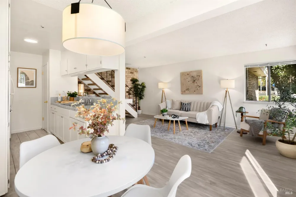 2515 Coffey Lane Santa Rosa, CA 95403