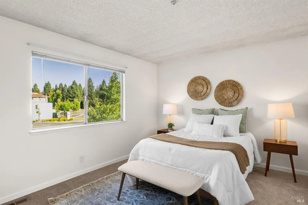 2515 Coffey Lane Santa Rosa, CA 95403