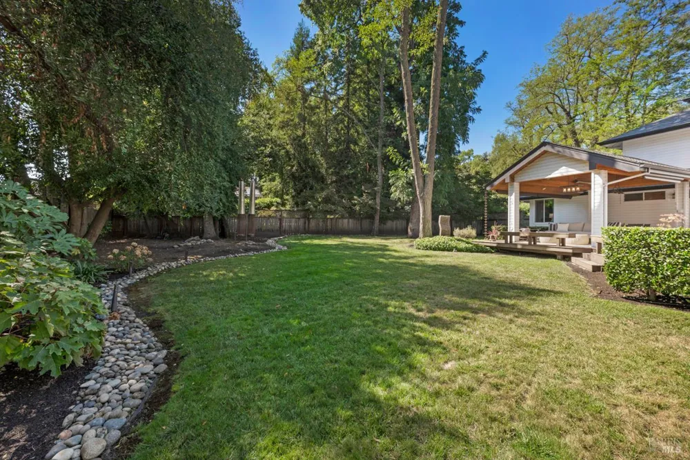 934 Fairway Drive Sonoma, CA 95476