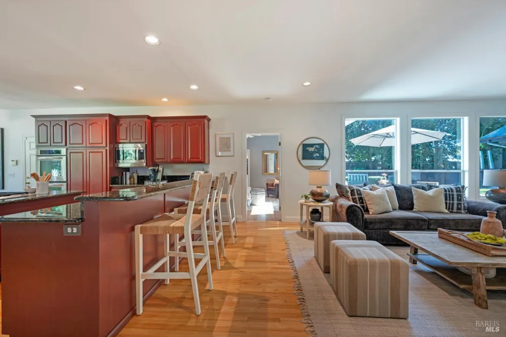934 Fairway Drive Sonoma, CA 95476