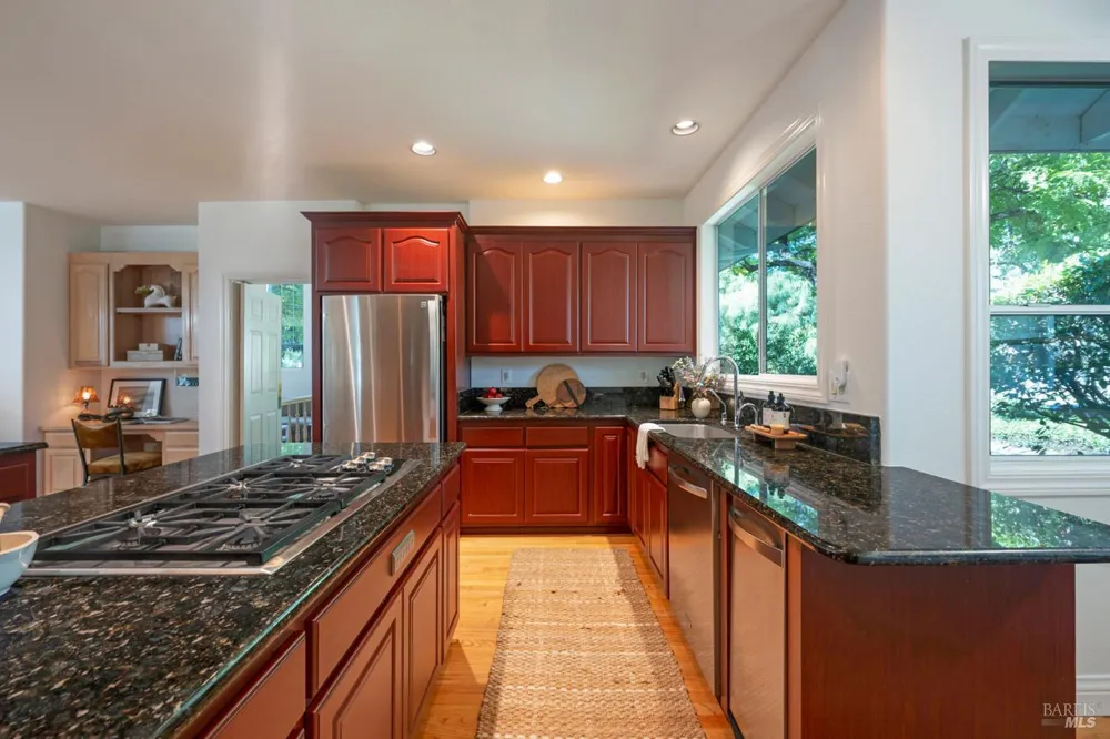 934 Fairway Drive Sonoma, CA 95476