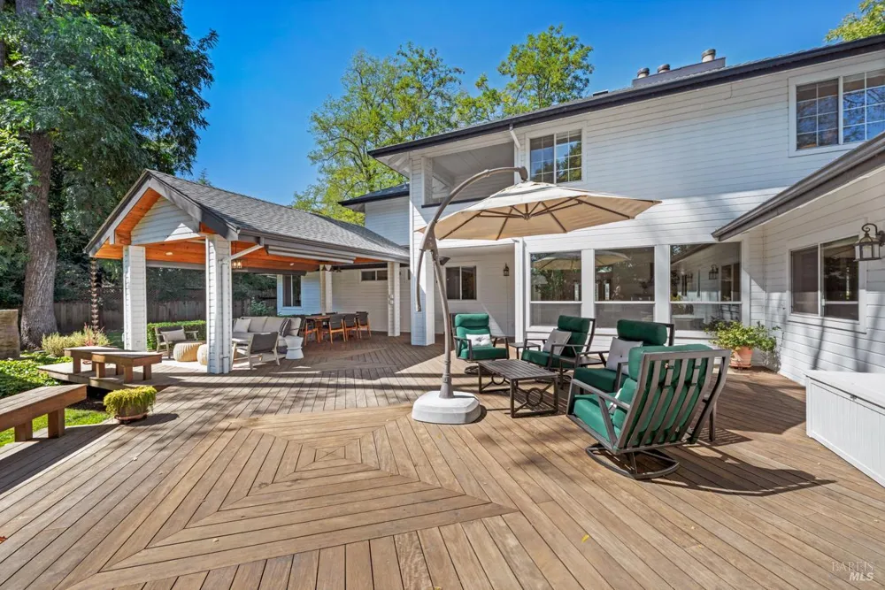 934 Fairway Drive Sonoma, CA 95476
