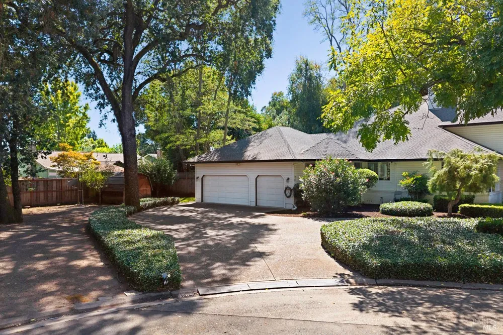 934 Fairway Drive Sonoma, CA 95476