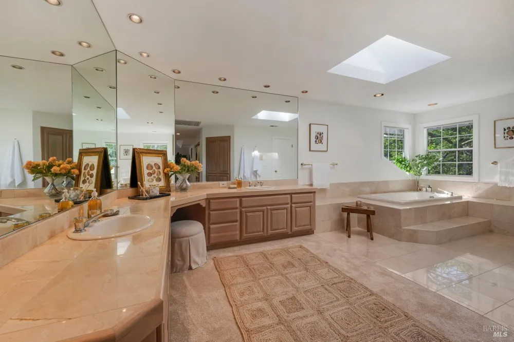 934 Fairway Drive Sonoma, CA 95476