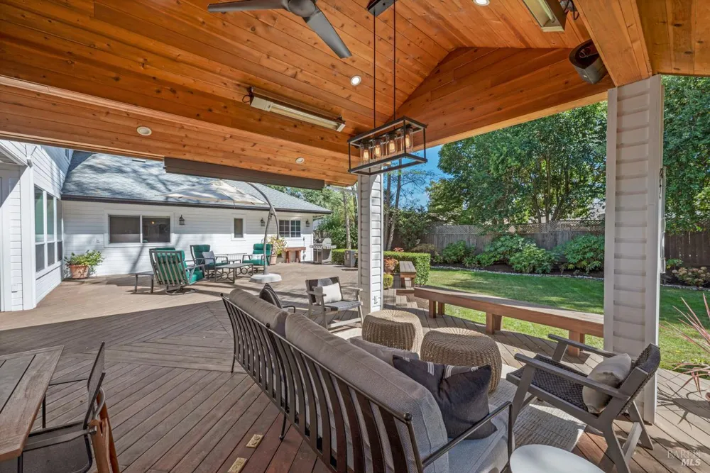 934 Fairway Drive Sonoma, CA 95476